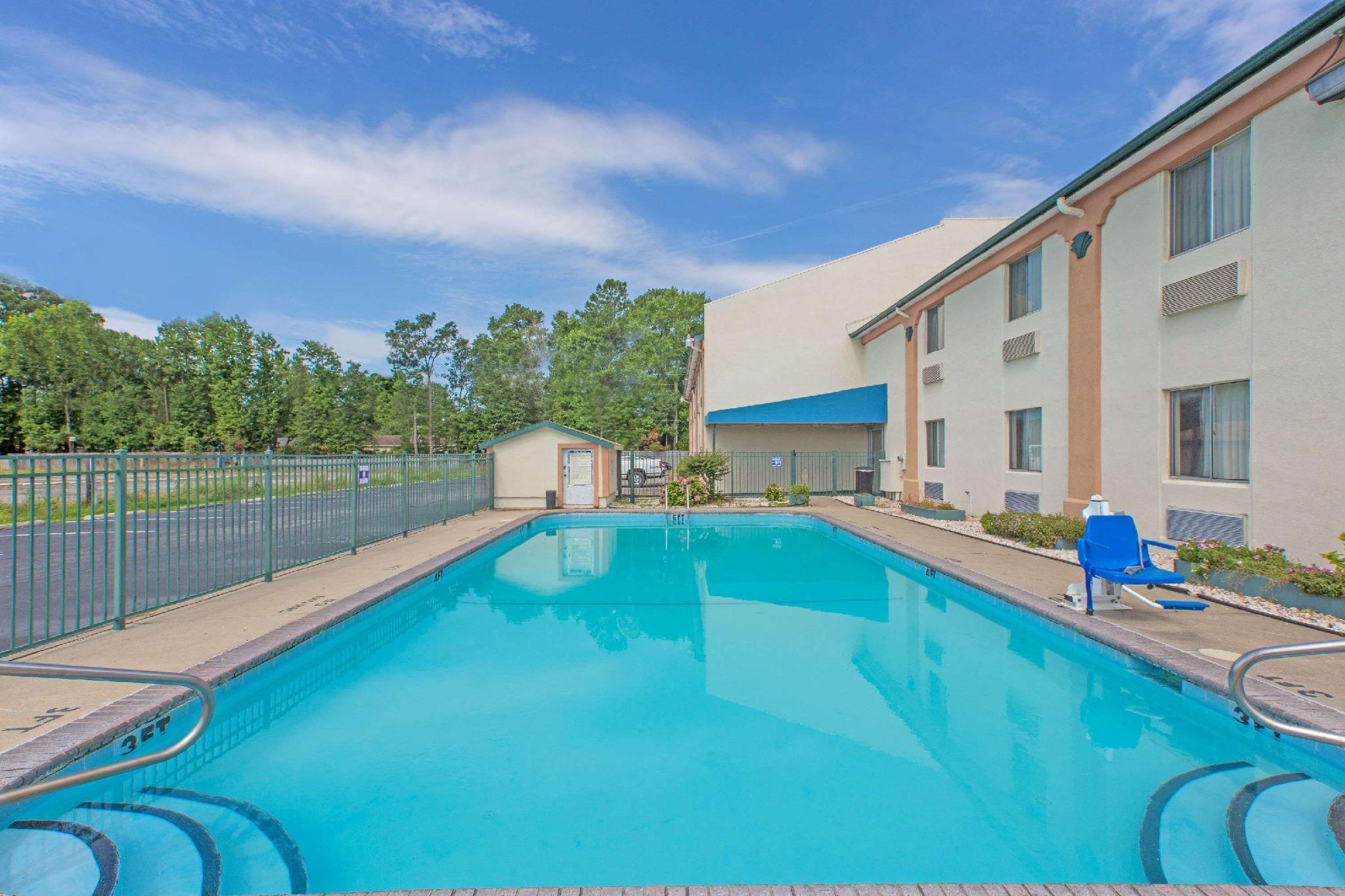 Days Inn By Wyndham Havelock Exterior foto